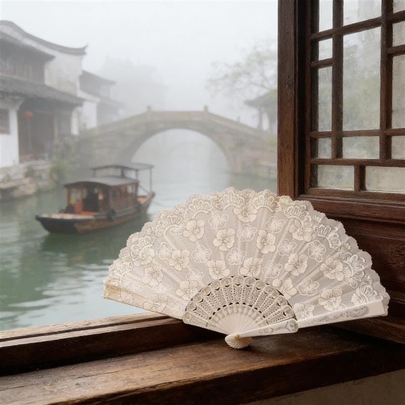 中国风夏天儿童折叠舞蹈扇古风汉服旗袍拍照随身携带竹扇扇子折扇