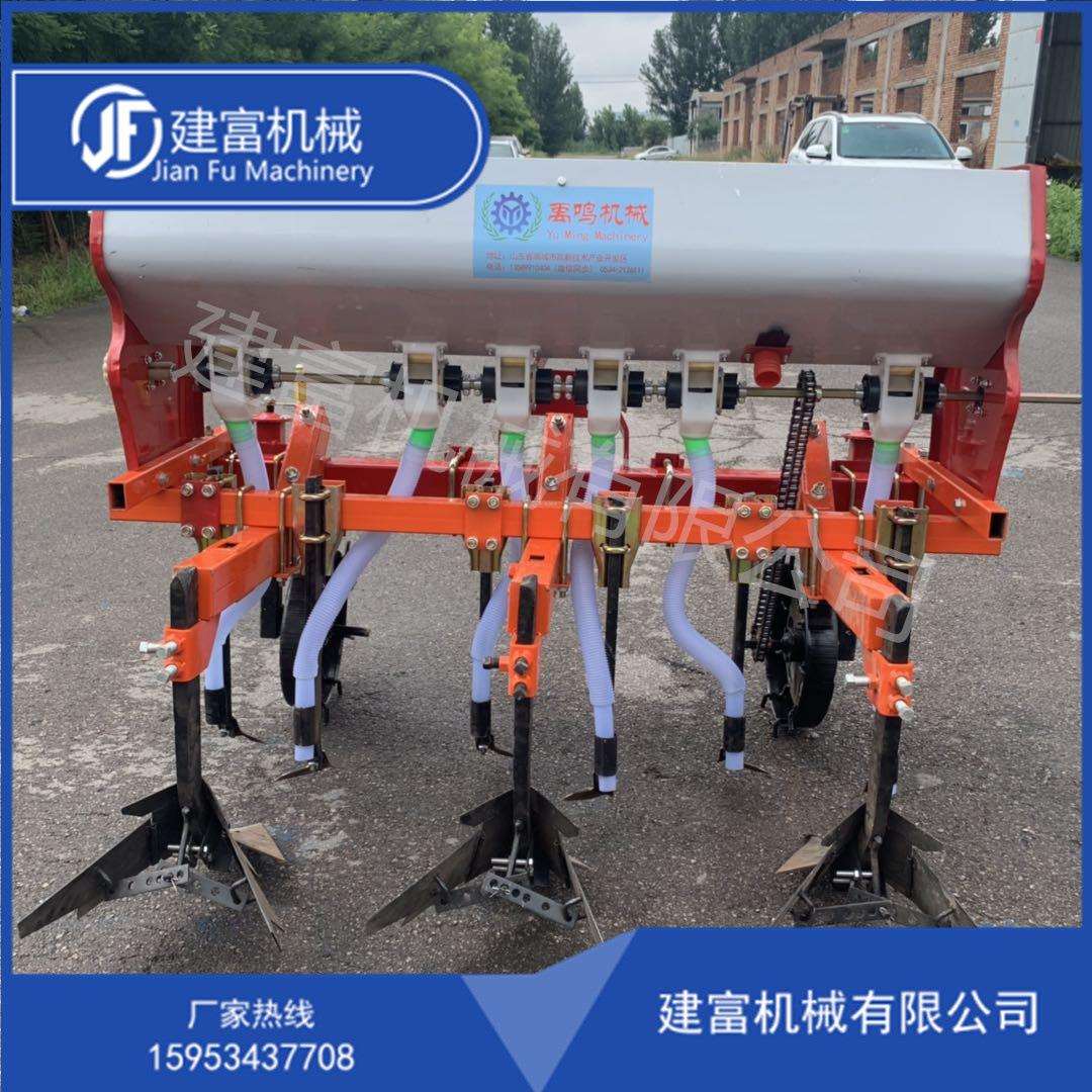 小四轮拖拉机带的中耕除草施肥一体机玉米大豆追肥机中耕施肥机