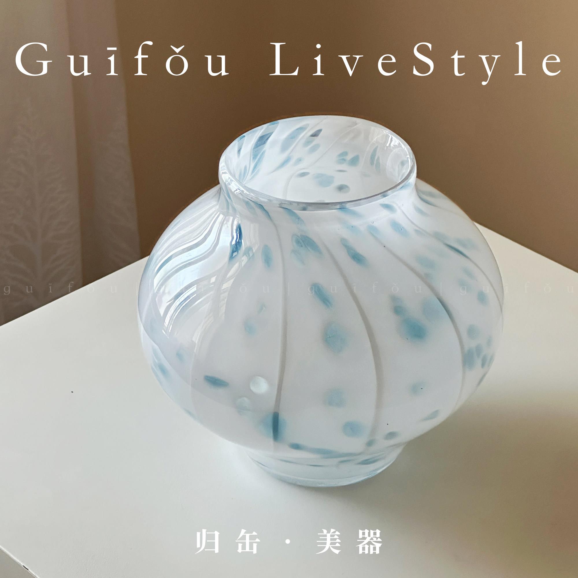 归缶蓝白色宋代美学情绪稳定超好看插花艺术小众感花瓶琉璃玻璃