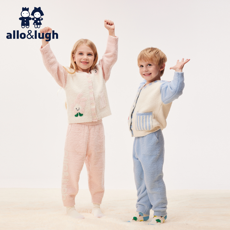 聚酯纤维家居服阿路和如可爱秋冬