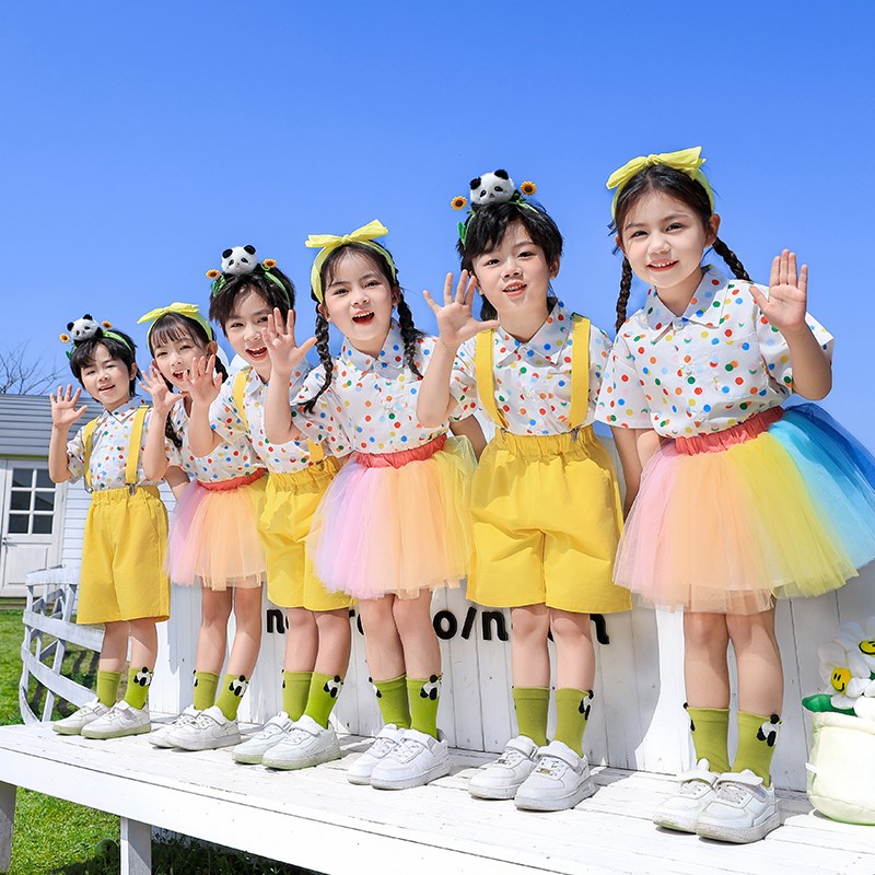 六一儿童团体舞蹈表演服幼儿园园服男女孩夏装衬衫纱裙毕业照班服