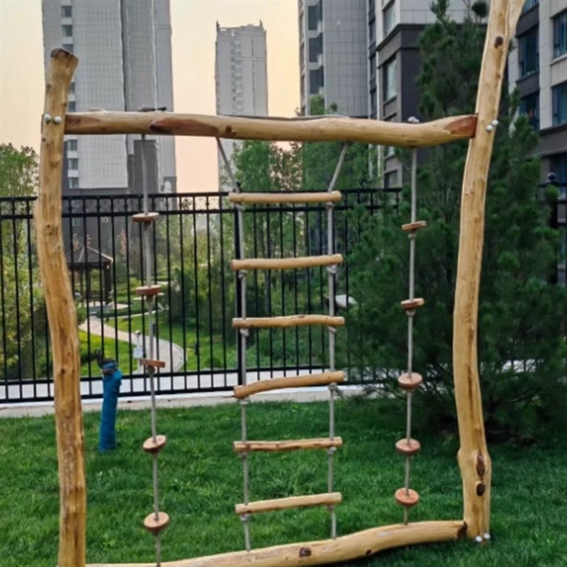 户外幼儿园实木游乐设施儿童户外乐园木制玩具定制滑梯跷跷板
