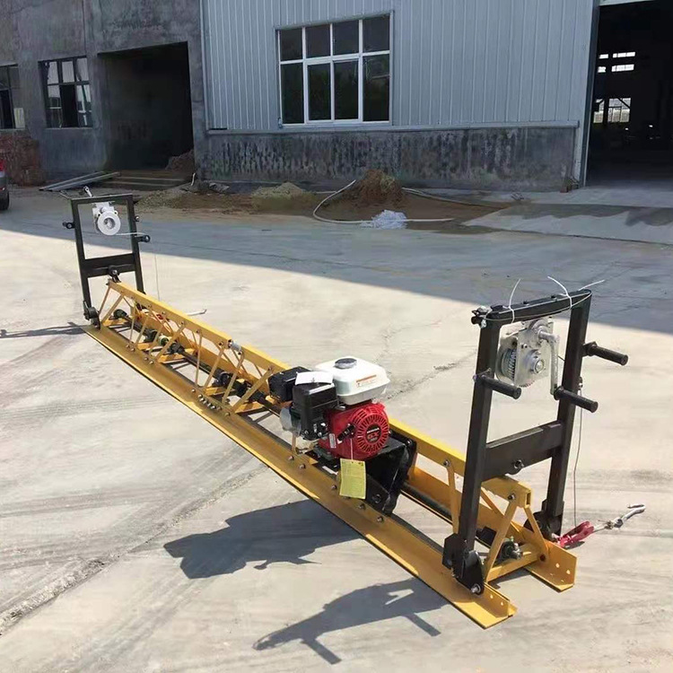 曲线高架桥混凝土摊铺机 8米液压自动行走整平机 拼接汽油振捣梁