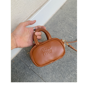 UR超火棕色迷你手提保龄球包包女式2024新款秋季高级感小众斜挎包