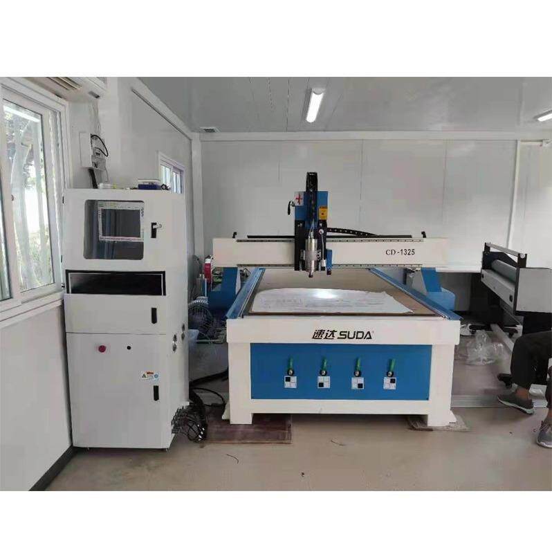 速达自动巡边切割机uv巡边切割机广告uv雕刻机kt板切割机广告巡边