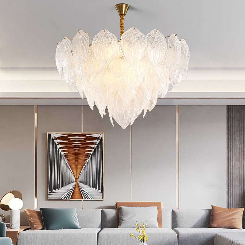 后现代吊灯北欧轻奢网红款设计师创意客厅餐厅卧室玻璃片树叶灯具