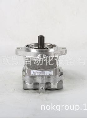 KOMATSU齿轮泵t705-40-01370