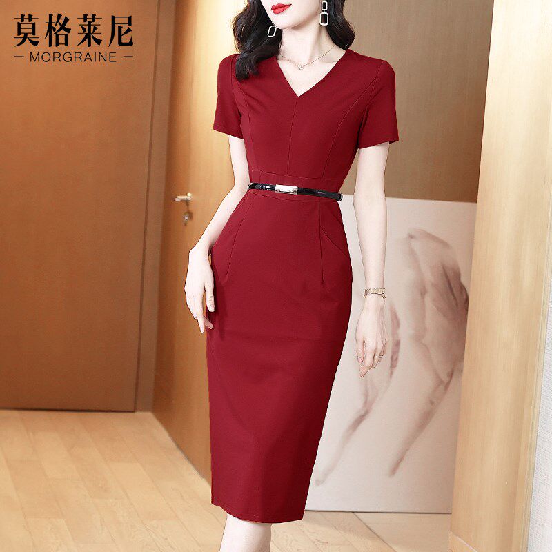 红色连衣裙2024新款女夏季短袖V领修身显瘦气质包臀开叉长款裙子