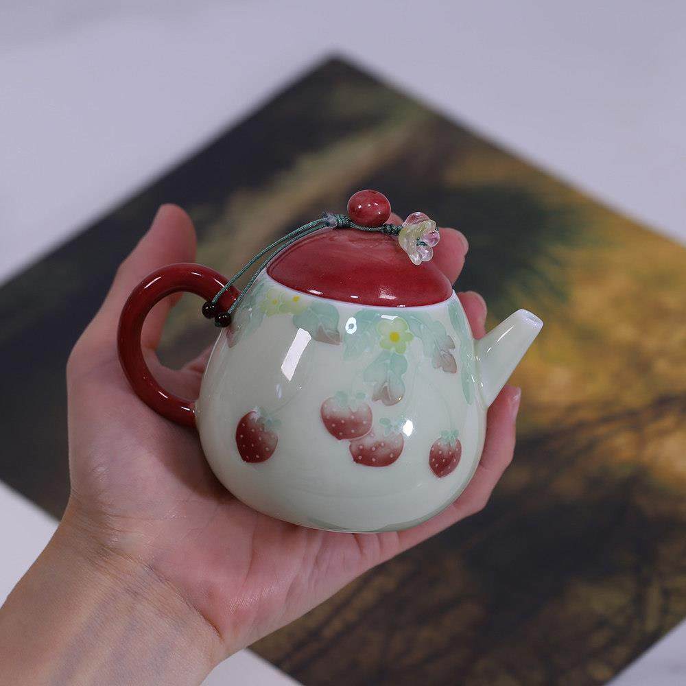 明知山志釉下彩手绘草莓新旦茶壶红色女生可爱泡茶壶套装收纳布包,餐饮具,茶壶,淘宝优惠券,粉丝福利购,淘宝优惠卷