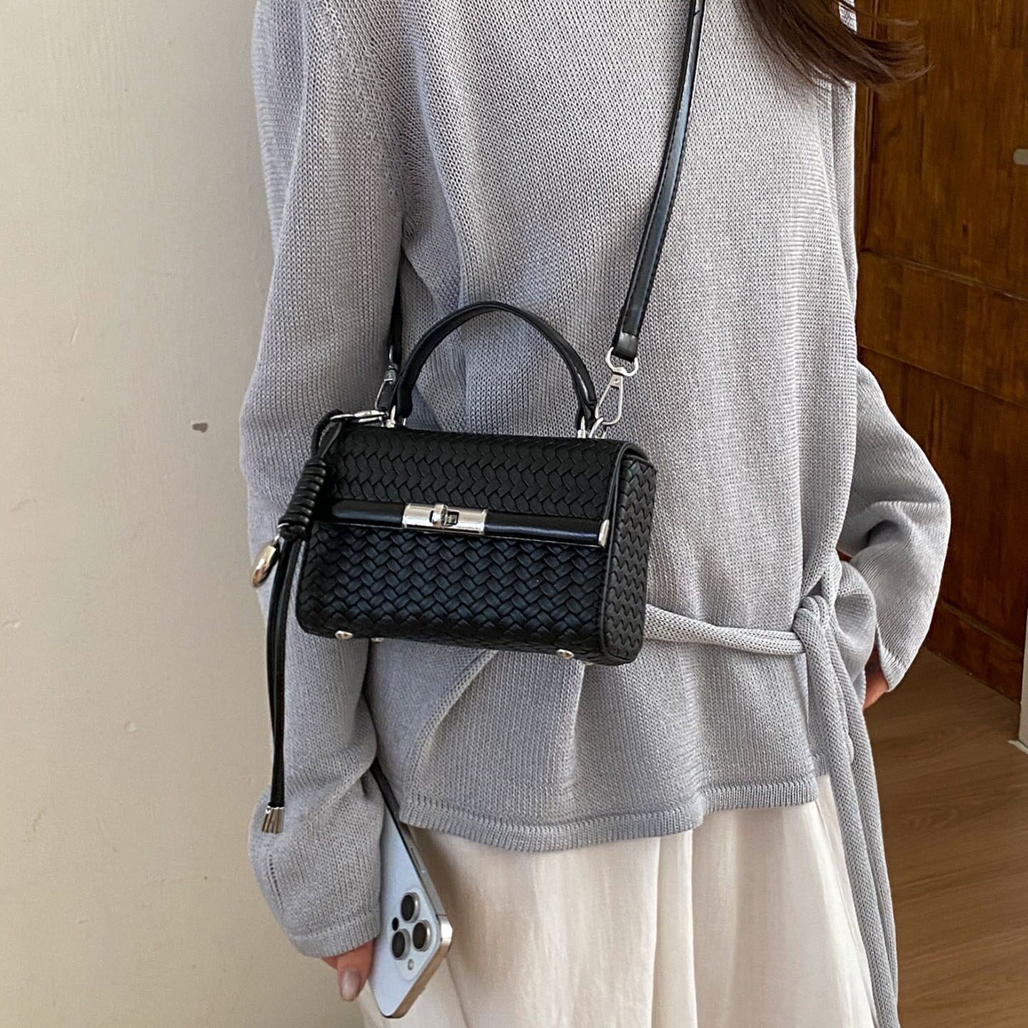 新款 手提包单肩通勤包女韩版斜挎包2026小方超火春季简约时尚