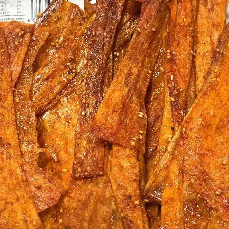 风味辣片香辣手撕豆皮辣条江西零食8090后怀旧美食老式大辣片
