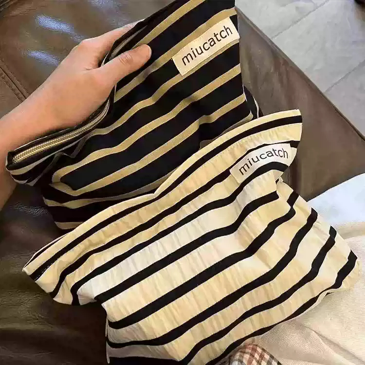 美摘条纹黑金帆布水乳护肤用品收纳包简约气质化妆包便携日系ins