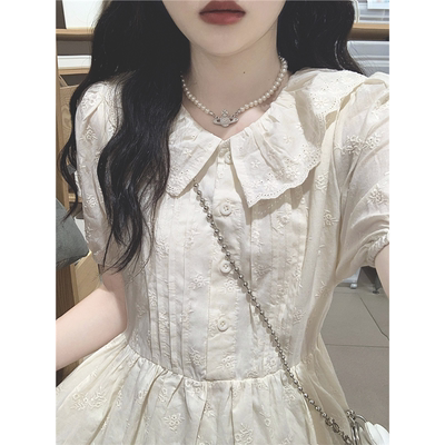 茶歇法式刺绣连衣裙女夏小