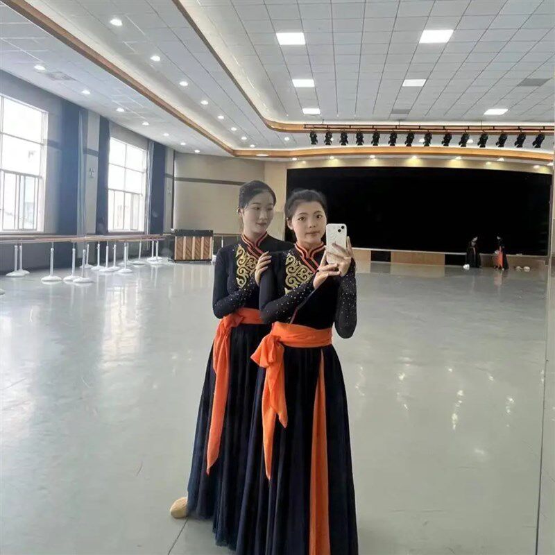 民族舞蹈飘逸大裙摆女蒙古族舞蹈艺考表演服课堂练习裙班服藏族服