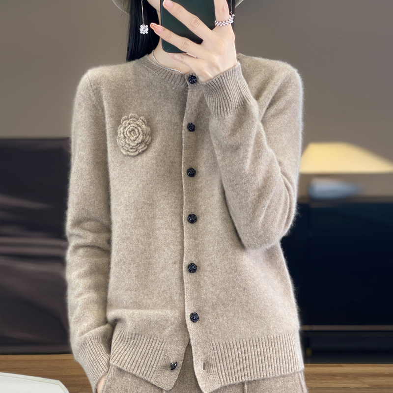 毛衣女款2024新款秋冬圆领100%纯羊毛开衫上衣百搭羊绒针织衫外套