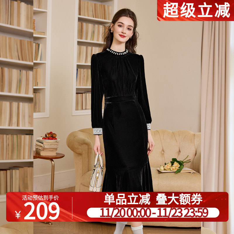 白鹿语赫本风丝绒连衣裙25早秋新款高级感名媛修身显瘦黑色小礼裙