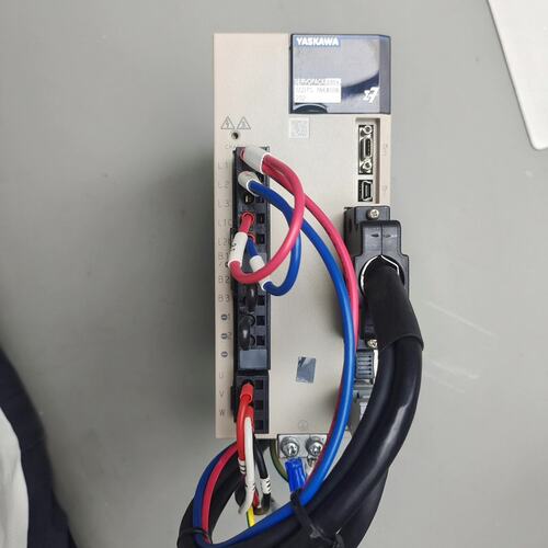 议价驱动器SGD7S-7R6A00B202 一手拆机，实物拍维修