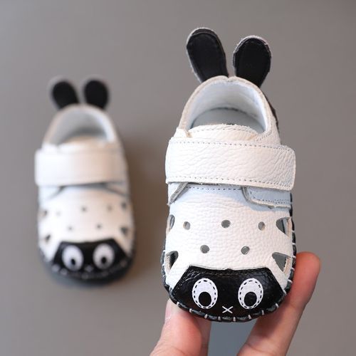 夏季男女宝宝凉鞋男童透气0-1岁女婴儿鞋子软底步前鞋包头防滑