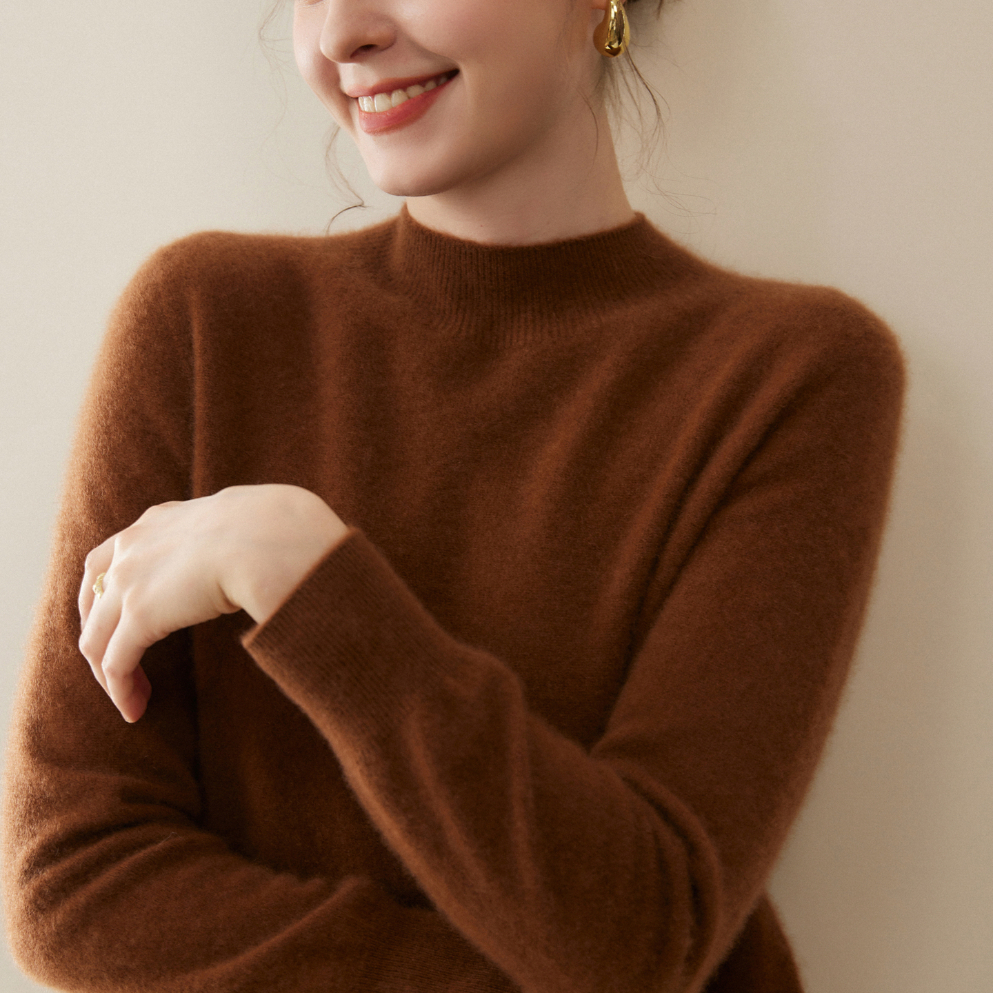 100%纯山羊绒半高领宽松毛衣女士