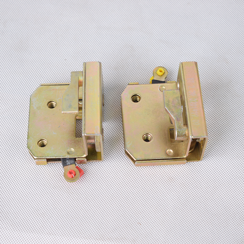 东威电动三轮车A6L四轮车A8L车门锁总成内锁板座锁芯扣专用配件