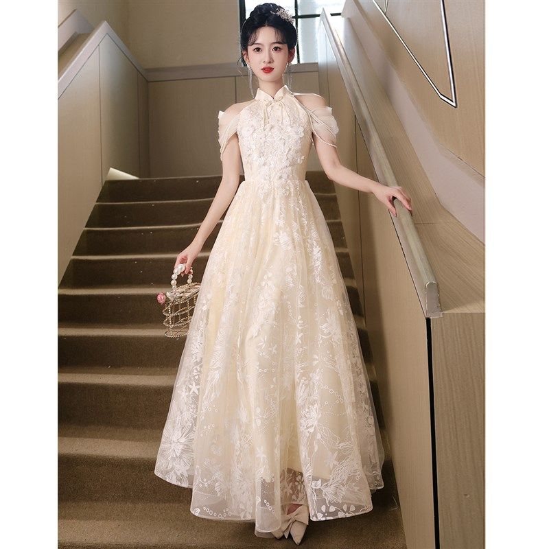 晚礼服女高级感生日宴会轻奢小众高端绝美新款中式旗袍年会挂脖裙