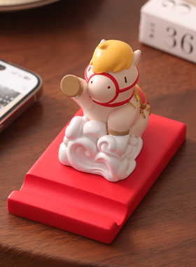 新款手机支架吉祥物新年摆件办公室桌面装饰公司马年年会伴手礼物