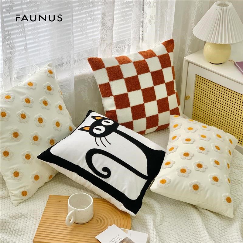 卡通四季抱枕靠可爱创意汽车y大小抱枕套沙发办公室靠枕床头靠背