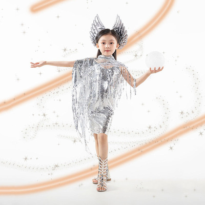 女童t台走秀银色炫酷潮服摇滚未来科技感L模特亮片服装大童潮酷新