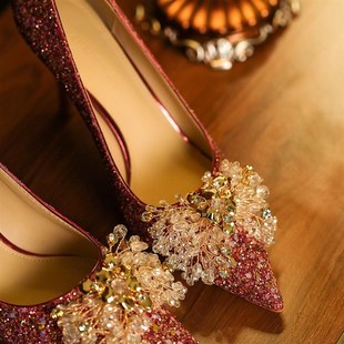 婚鞋新娘鞋红色细高跟鞋夏女2024新款不累脚夏季中式平底婚礼鞋