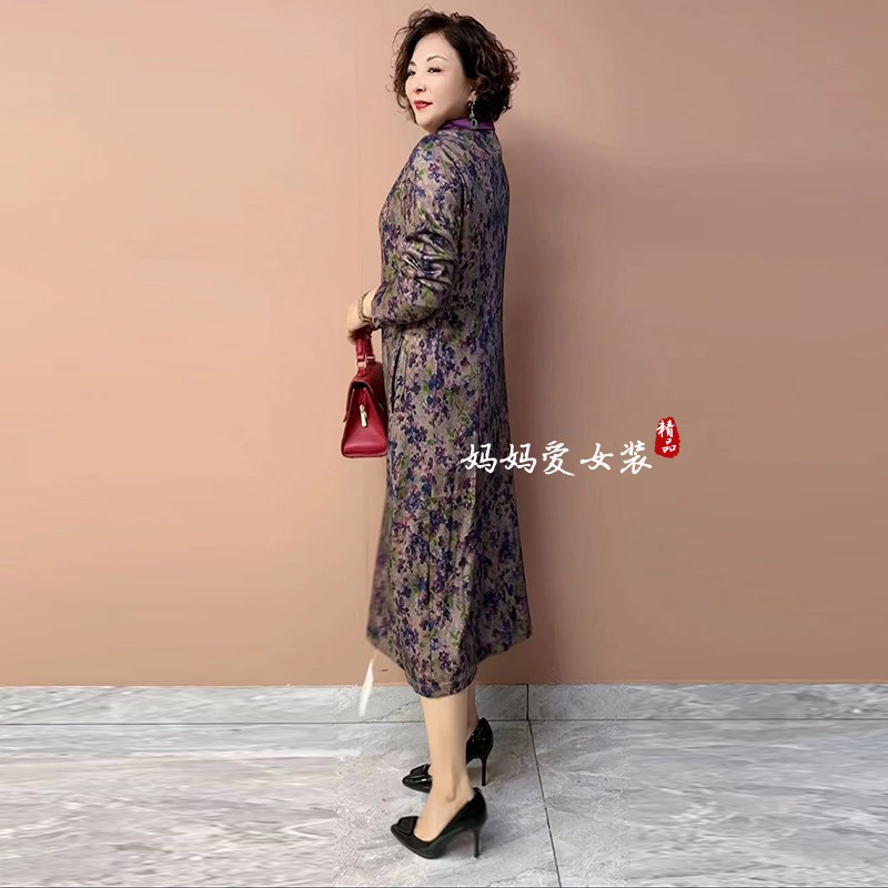 中老年女装秋季新款连衣裙女复古小翻领碎花收腰显瘦气质妈妈裙子