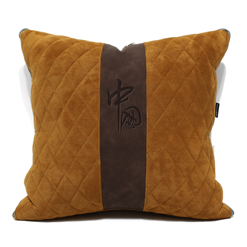 2023新款翻毛绒加皮品质版抱枕被子两用沙发办公室午睡汽车载客厅