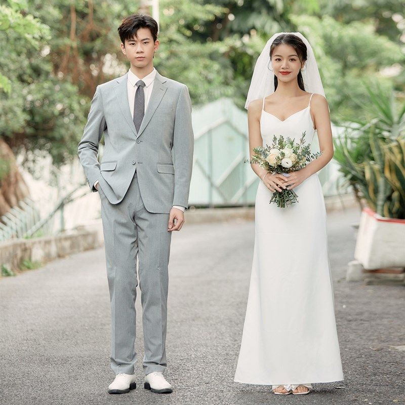 简约旅拍轻婚纱2024夏法式森系吊带外景白色礼服连衣长裙日常可穿