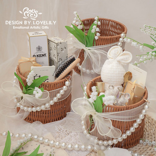 伴手礼女伴娘结婚宾客回礼盒小众高级手提篮套装新娘实用生日礼品