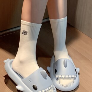 夏季鲨鱼拖鞋女款防滑防臭外穿EVA厚底室内家居踩屎感情侣凉拖鞋