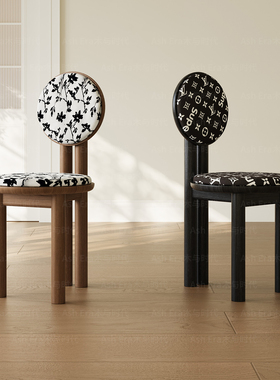 法式复古椅设计师实木餐椅2026新款中古风白蜡木椅单人高级休闲椅