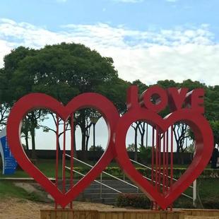饰造景心摆道具户843形外 网红打卡LOVE爱心座相椅框件景区布置装