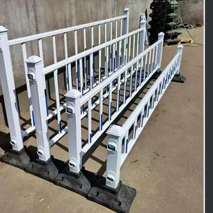 道路护栏市政公路马路隔离栏停车场人行道防撞栏京式护栏锌钢铁艺