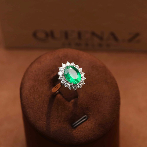 QUEENA.Z 2026新品设计师系列女士祖母绿戒指HH580622004-1