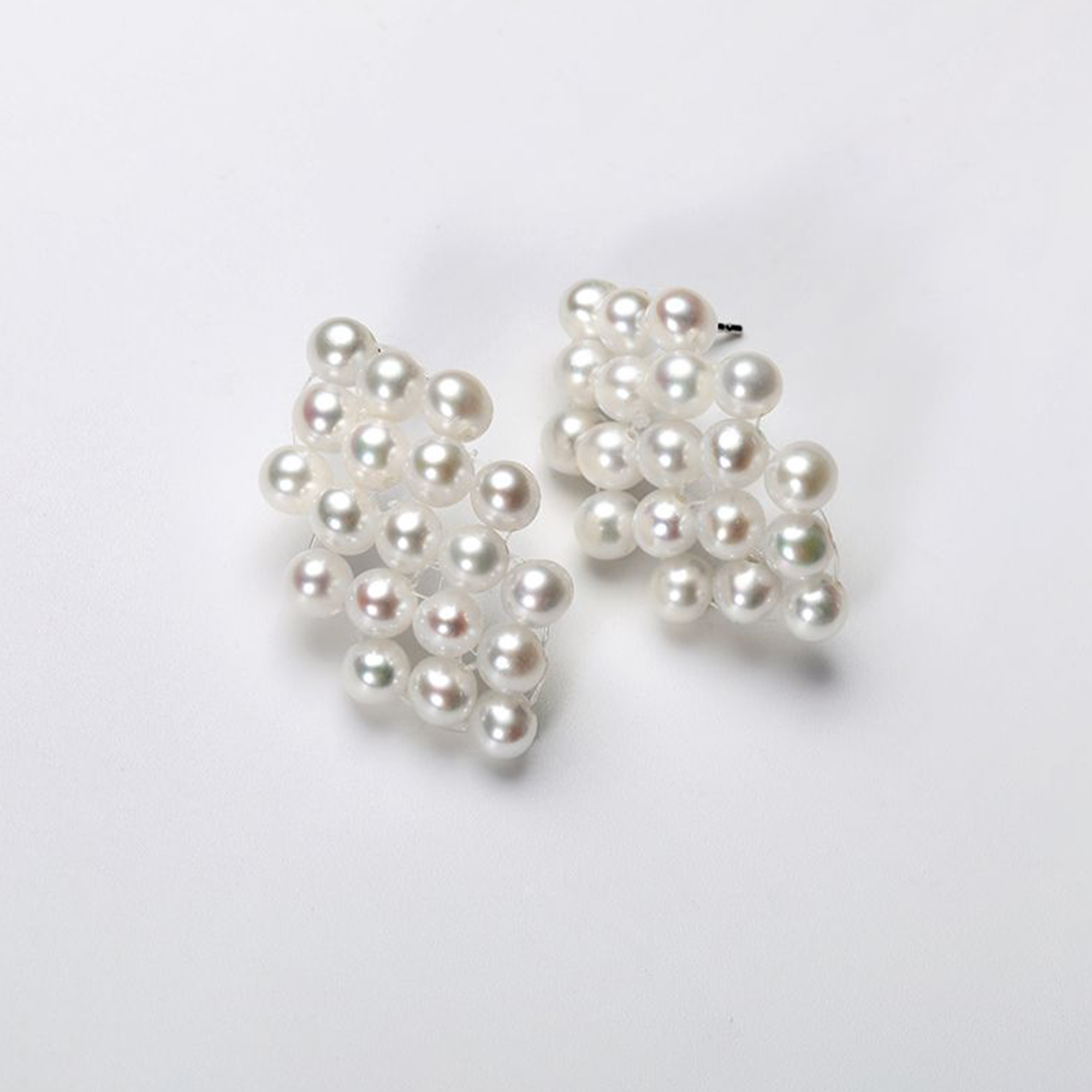 QUEENA.Z 新品设计师系列海水珍珠耳钉HJ691026012