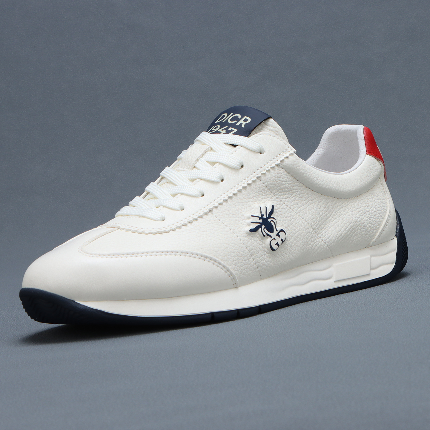 梵狮奴夏季新款时尚牛皮小白鞋男