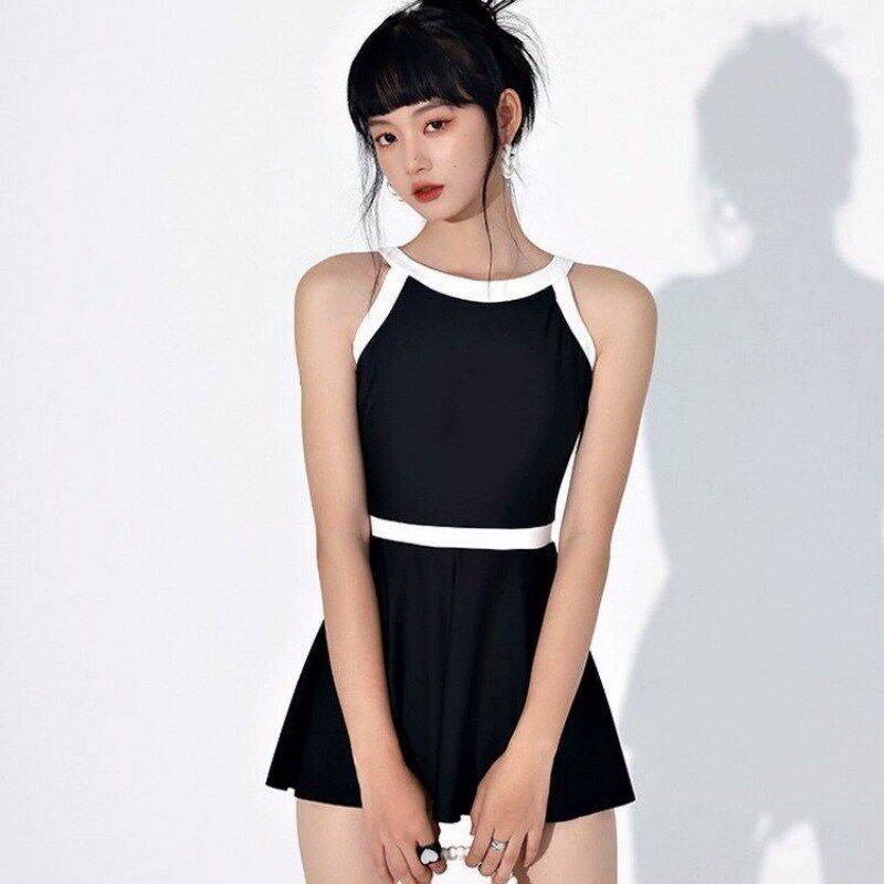 连身泳衣女士款夏2025年新款裙式平角微胖女孩遮肉显瘦保守泡温泉