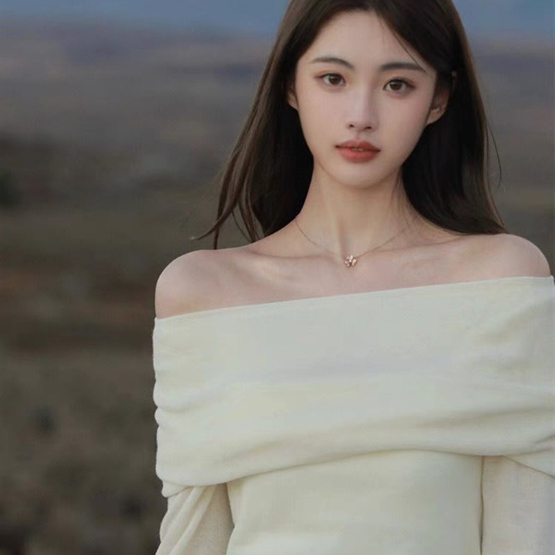 法式一字肩针织衫T恤女长袖露肩修身外穿打底上衣秋冬高级感毛衣