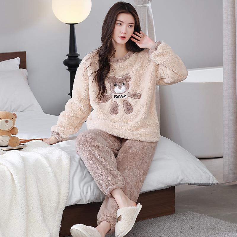珊瑚绒加厚保暖睡衣套装