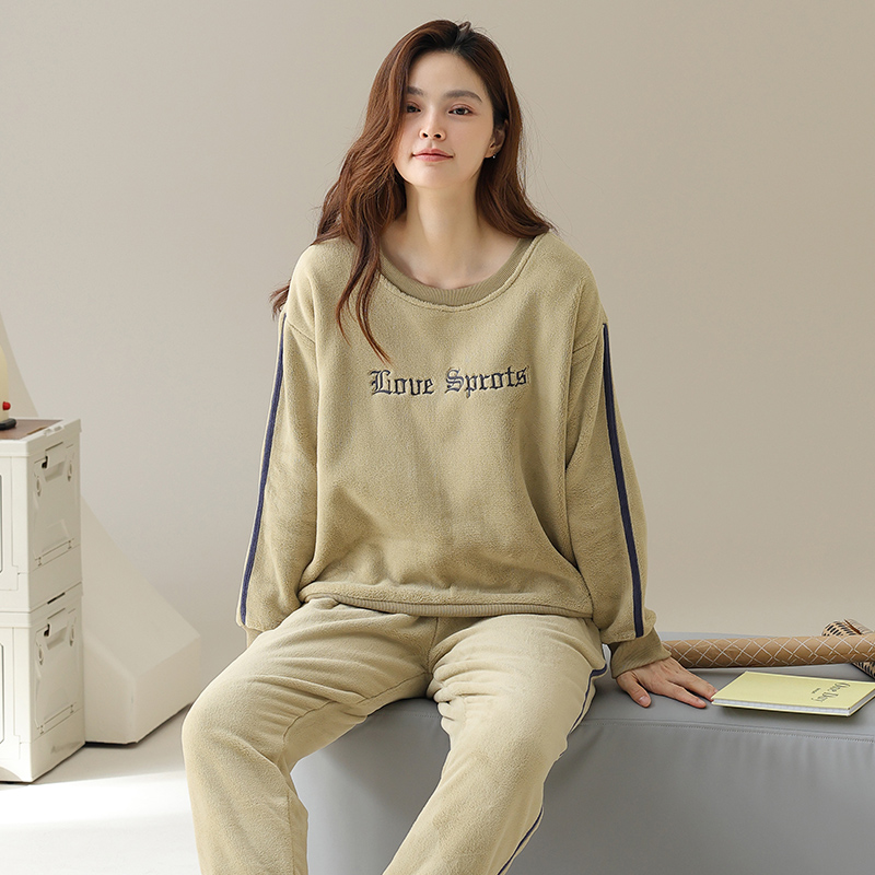 保暖新款加厚珊瑚绒睡衣