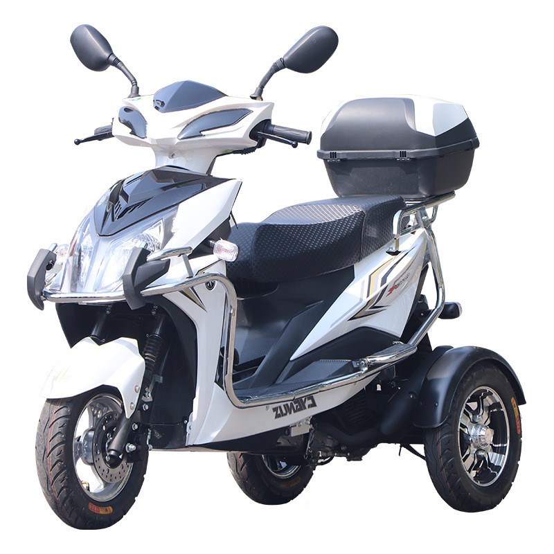 迅龙燃油摩托三轮车高速代步车山区爬坡王汽油踏板车残疾人助力车