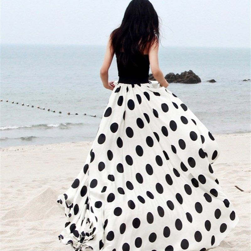 2021新款雪纺仙女裙大波点网红8米大摆裙洋气半身裙女度假a字大码