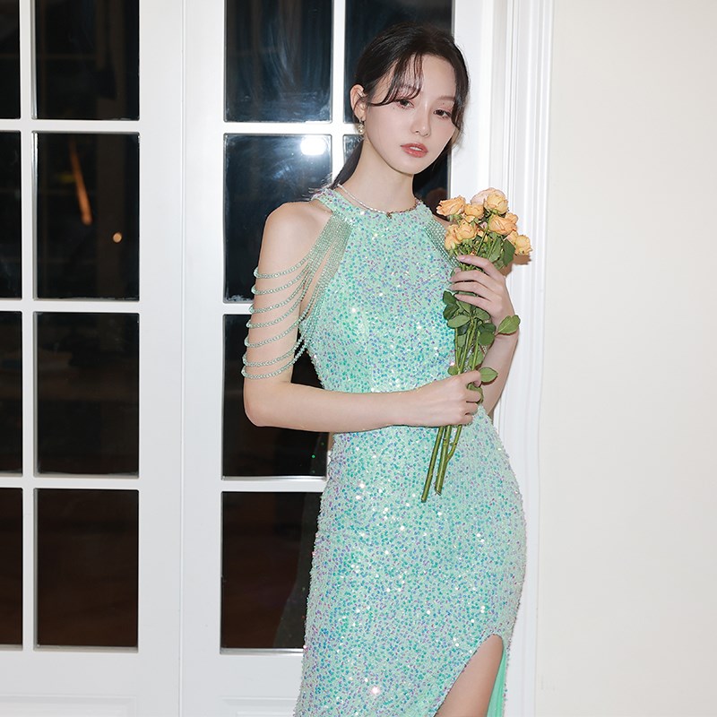 绿色挂脖流苏长款鱼尾亮片晚礼服女宴会成人礼表演走秀车模连衣裙