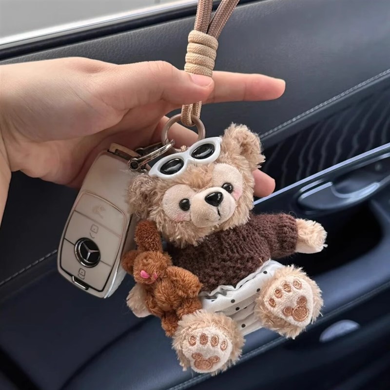 达菲熊毛绒公仔汽车高档钥匙扣挂件包包可爱卡通玩偶挂饰闺蜜礼物