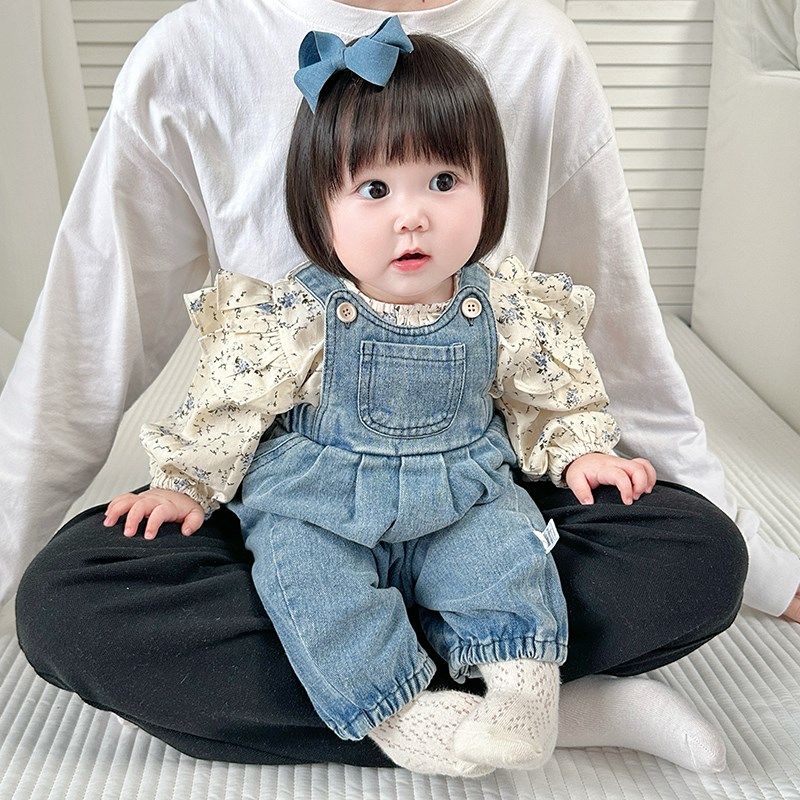 婴儿春装牛仔背带裤两件套女宝宝秋季韩版碎花套装洋气外出连体衣