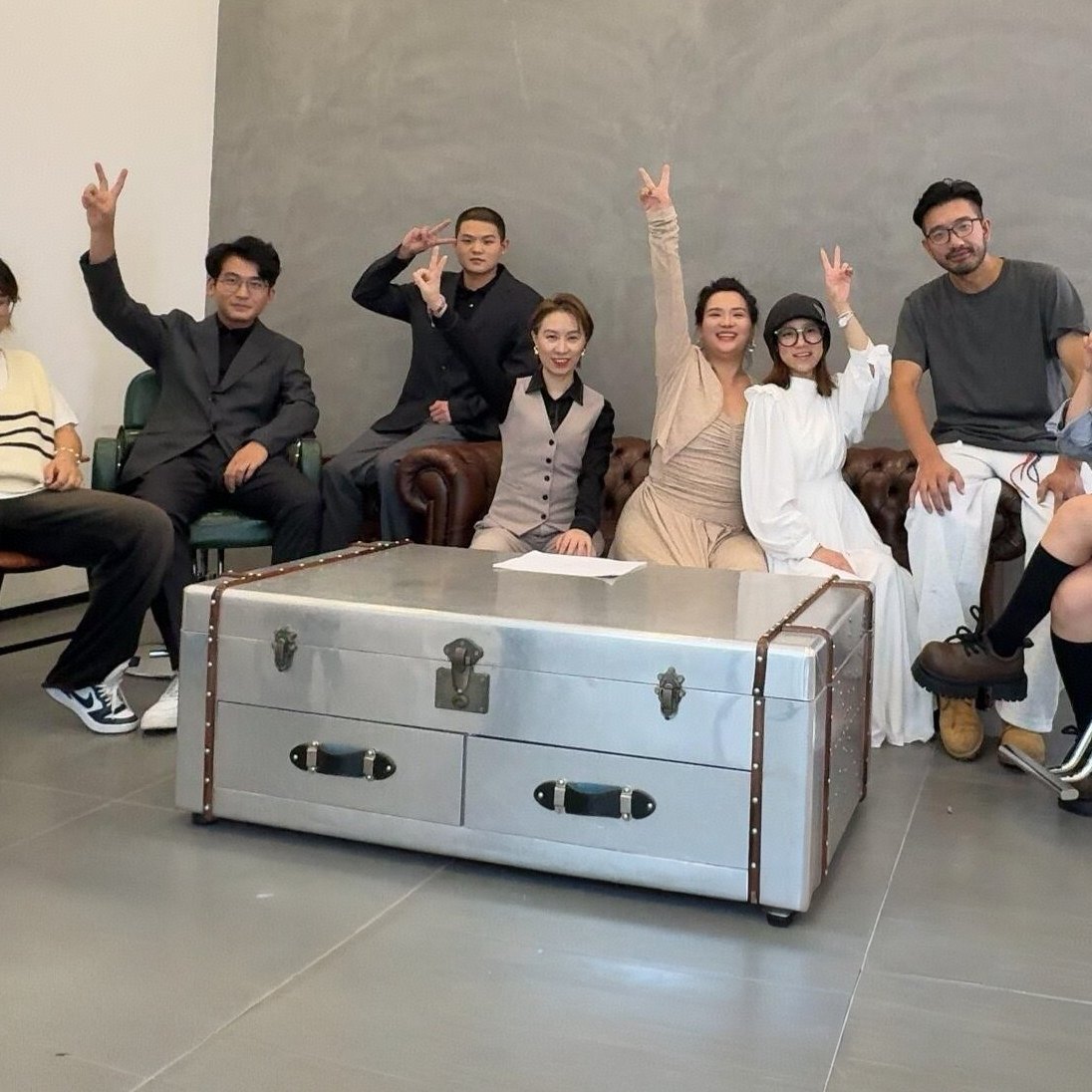中古风皮箱茶几美式复古工业风英式咖啡桌会所行李箱民宿房雪茄吧